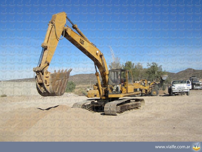 Excavadoras Caterpillar EL 240B