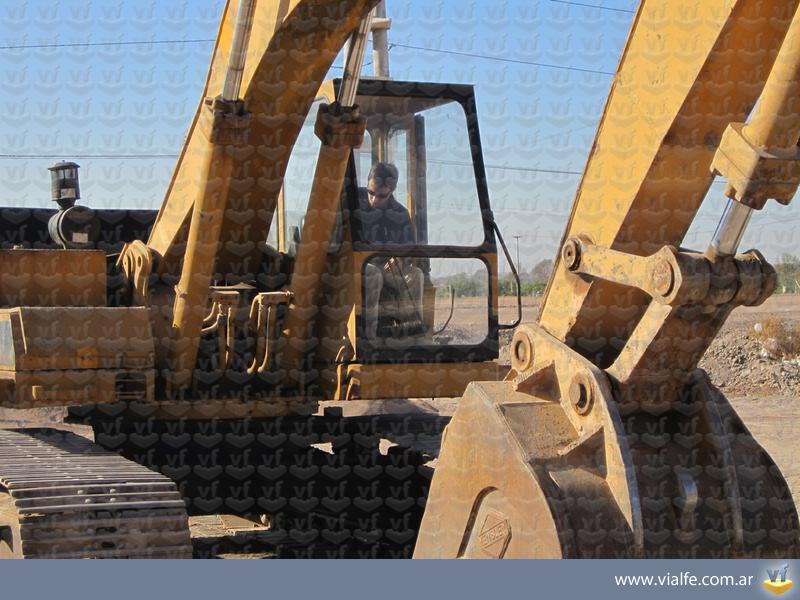 Excavadoras Caterpillar EL 240B