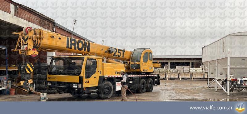 Grúas Otra IRON 25T