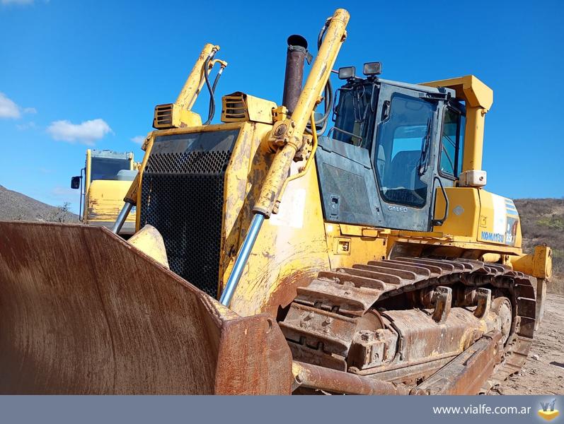 Topadores Komatsu D85EX