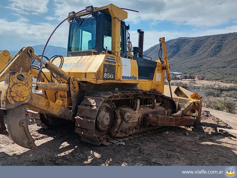 Topadores Komatsu D85EX