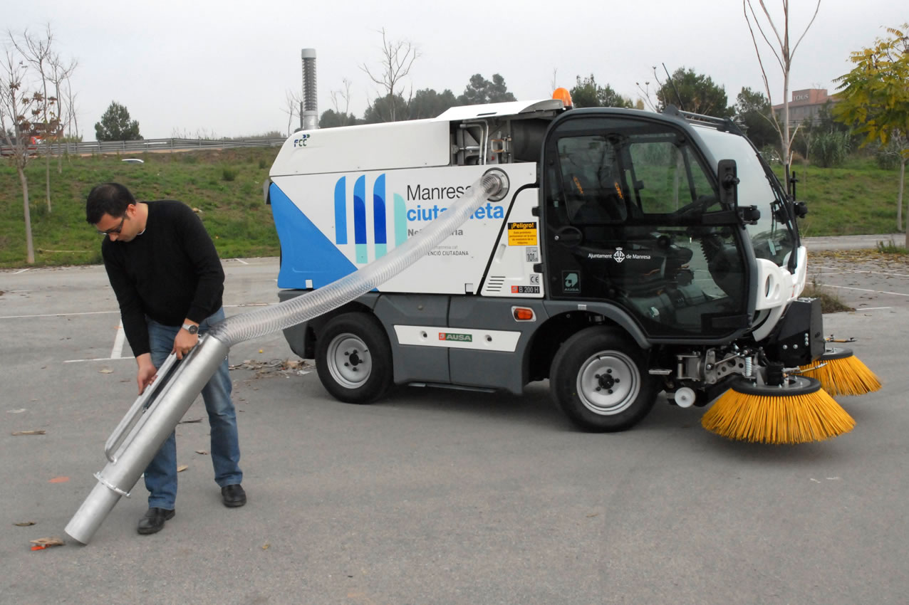 Ausa B200H 8