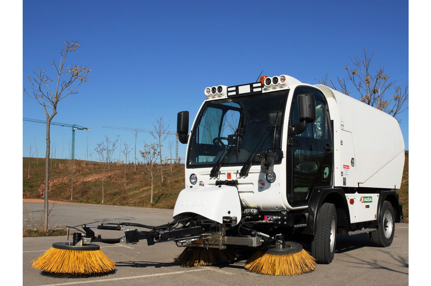 Ausa B400H 4