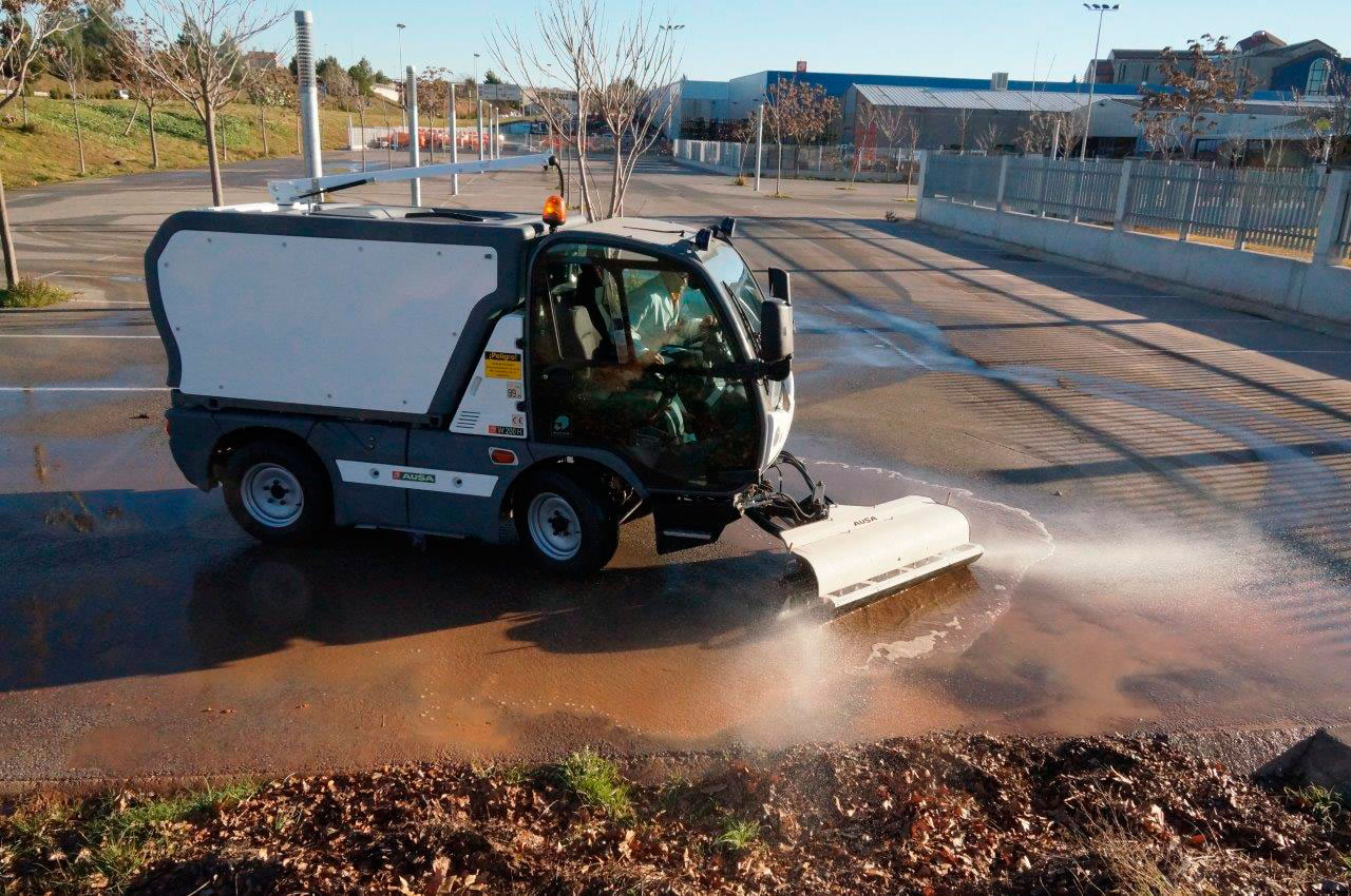 Ausa W200H 6