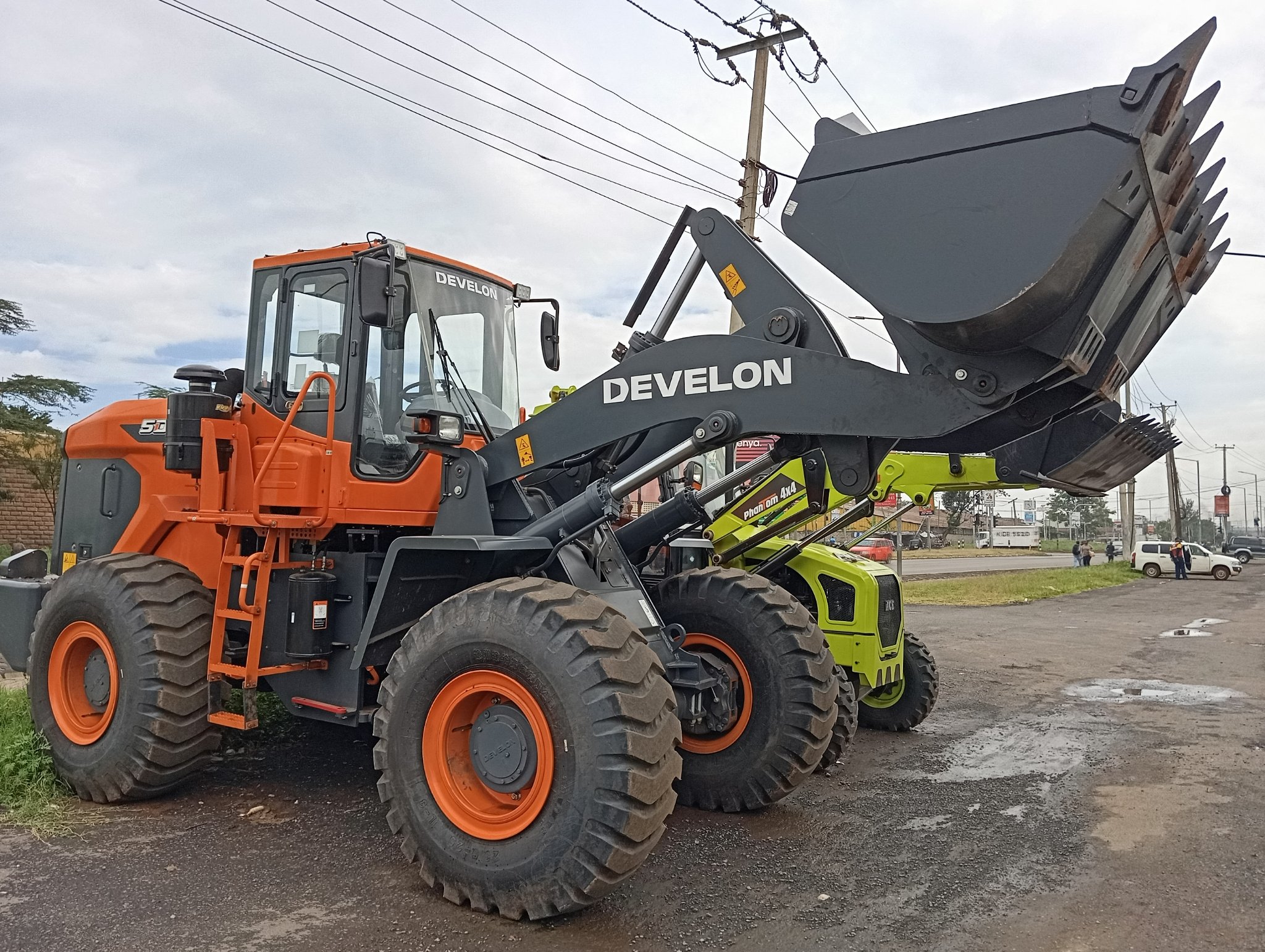 Develon SD300 4