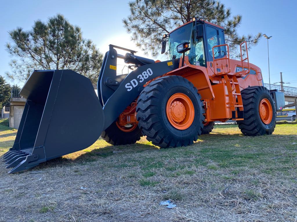 Develon SD380 1