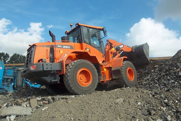 Doosan DL250 7