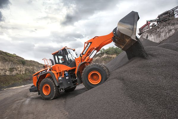 Doosan DL450 6