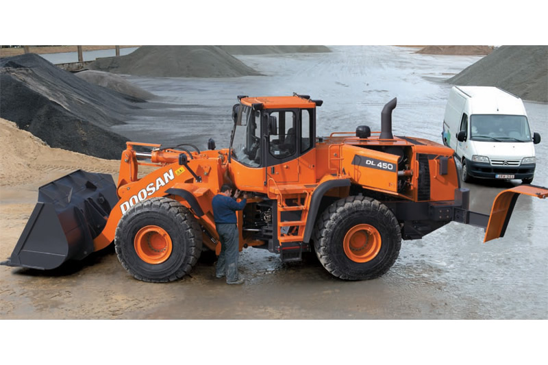 Doosan DL450 7