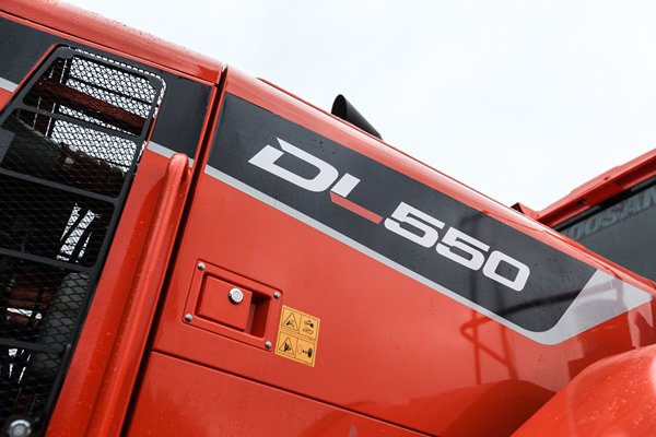 Doosan DL550 8