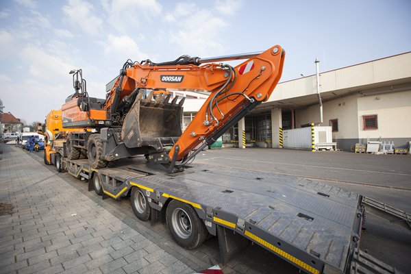 Doosan DX210W 10