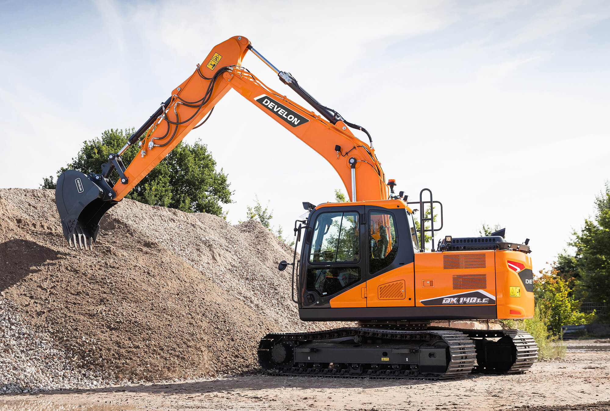 Develon DX140LC 8