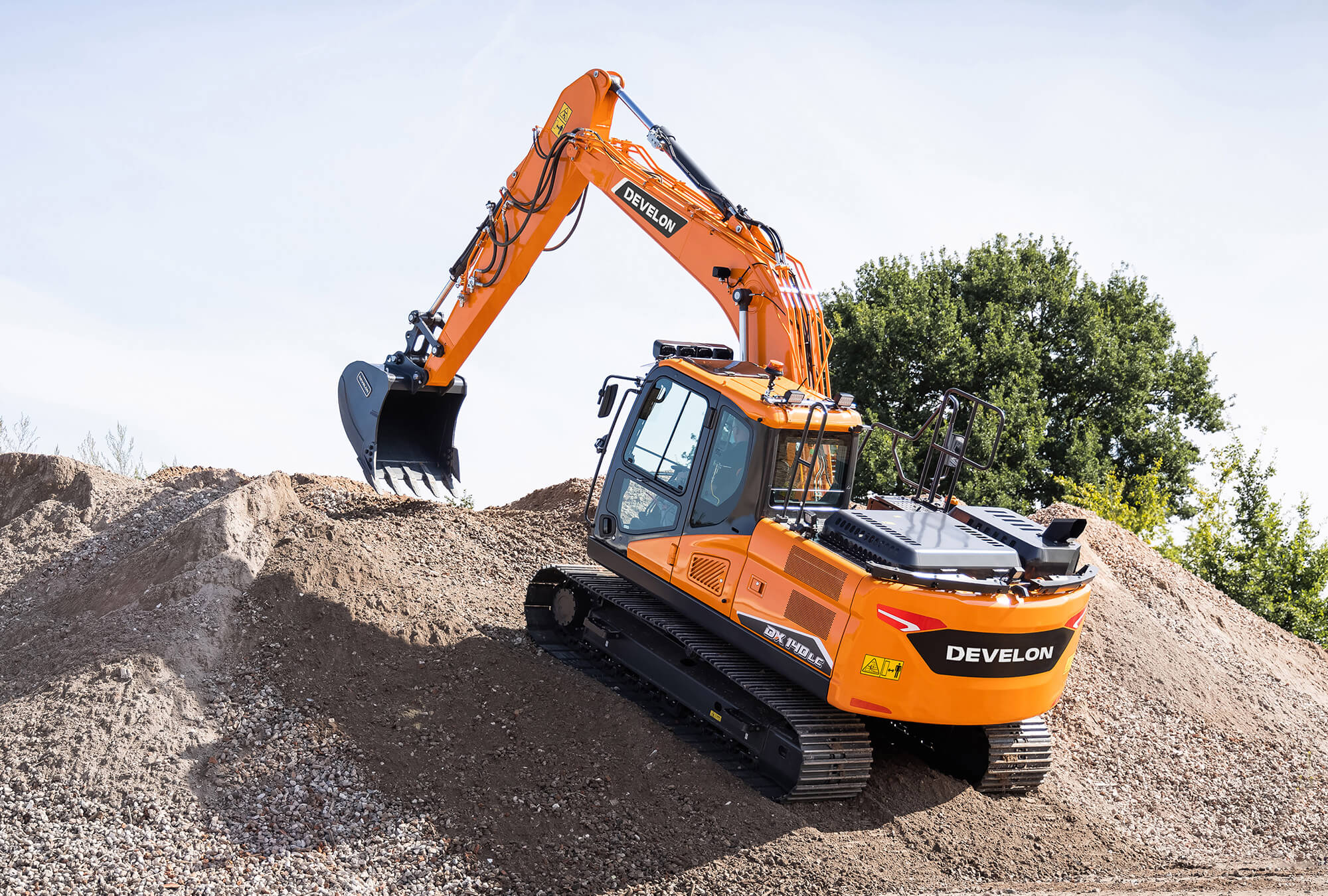 Develon DX140LC 9