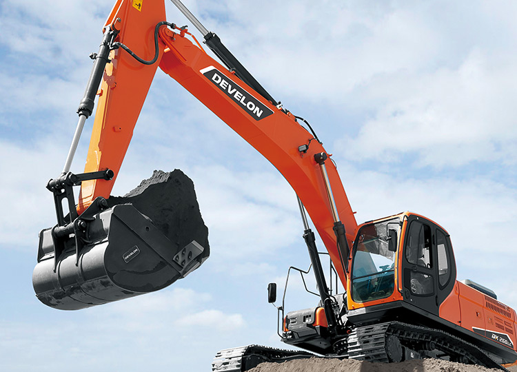 Develon DX260LCA 1