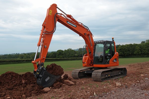 Doosan DX140LCR 8