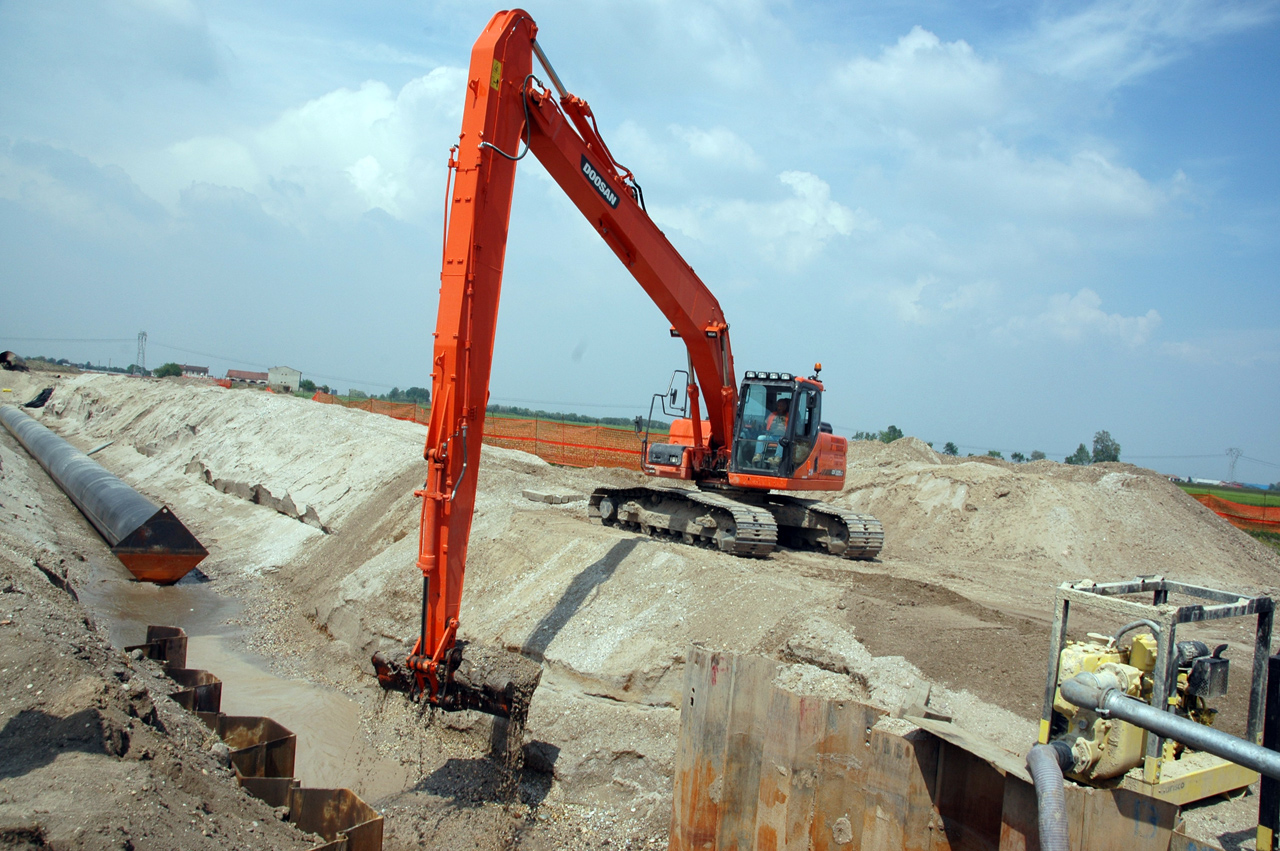 Doosan DX225LC-SLR 3