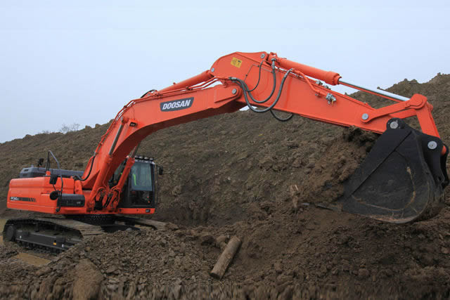 Doosan DX340LCA 4