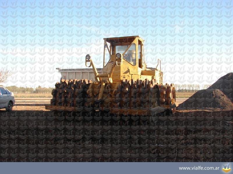Compactadores Caterpillar 825B