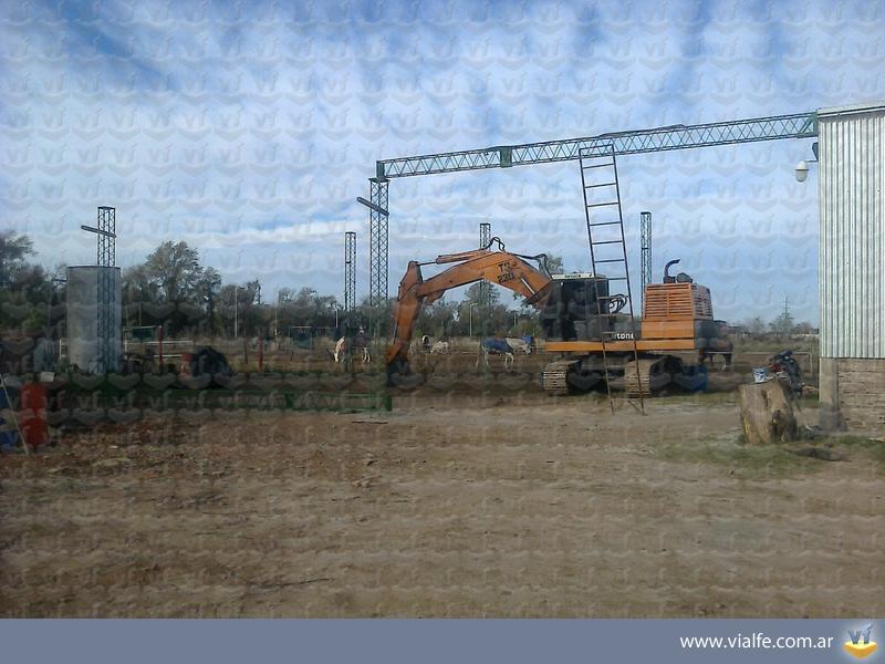 Excavadoras Tortone 230