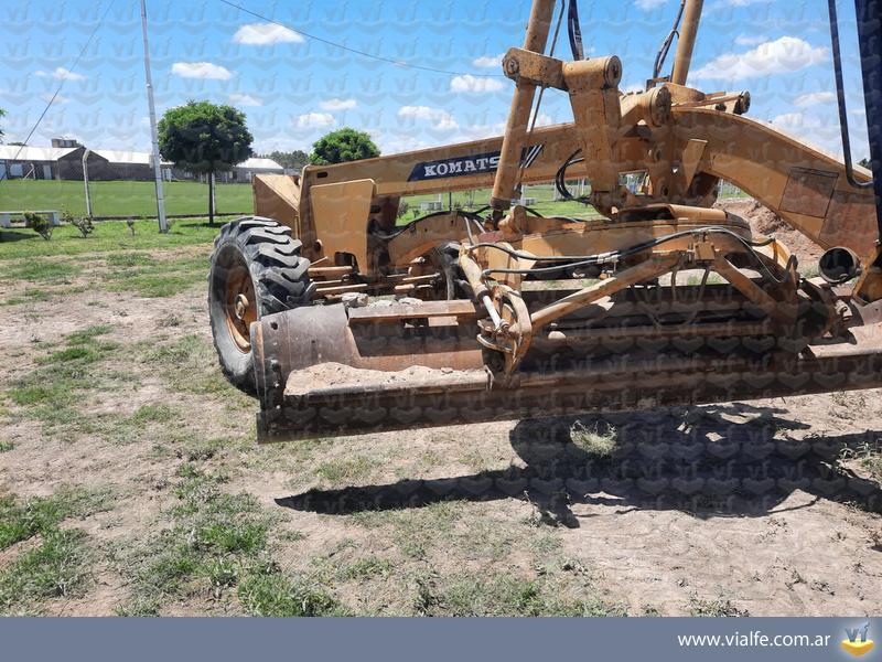 Motoniveladoras Komatsu GD623