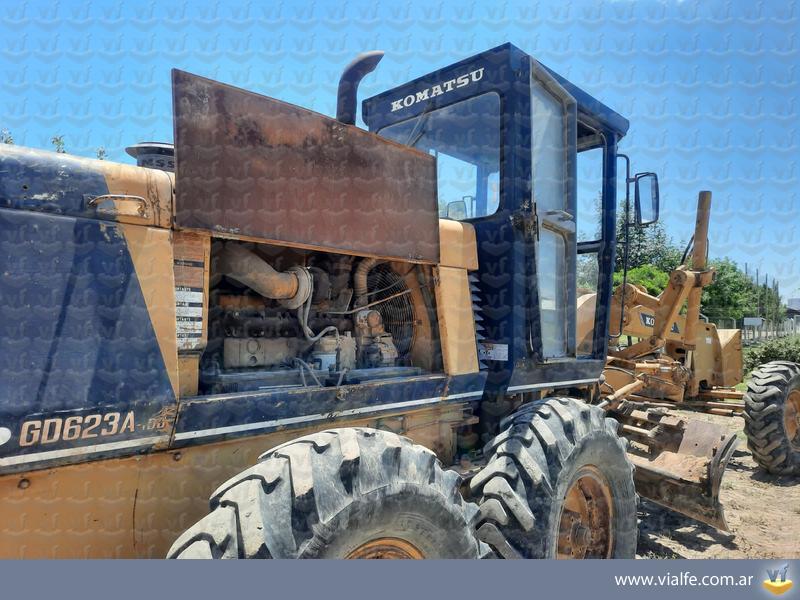 Motoniveladoras Komatsu GD623
