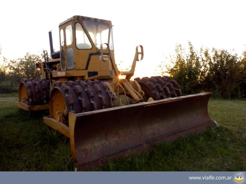 Compactadores Caterpillar 825B