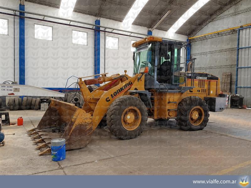Palas cargadoras Lonking CDM835E