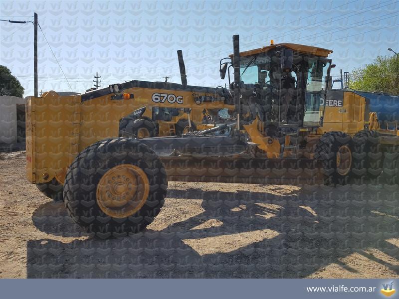 Motoniveladoras John Deere 670G