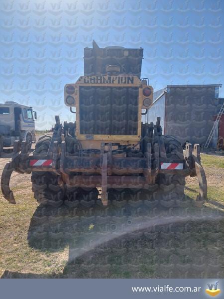 Motoniveladoras Champion 720A Serie V