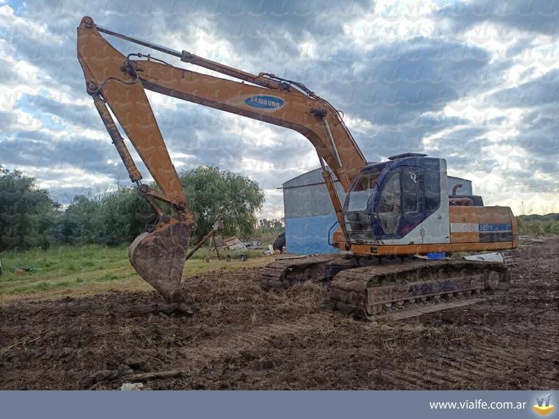 Excavadoras Samsung SE210