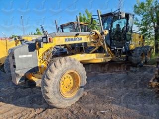 Komatsu GD655