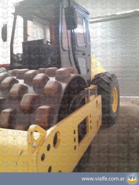 Compactadores Bomag BW211 PD-40