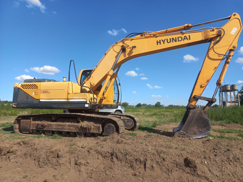 Excavadoras Hyundai 220