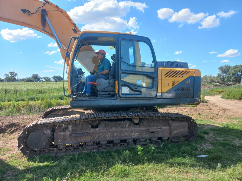 Excavadoras Hyundai 220