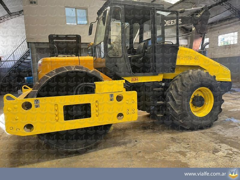 Compactadores Bomag BW211 PD-40